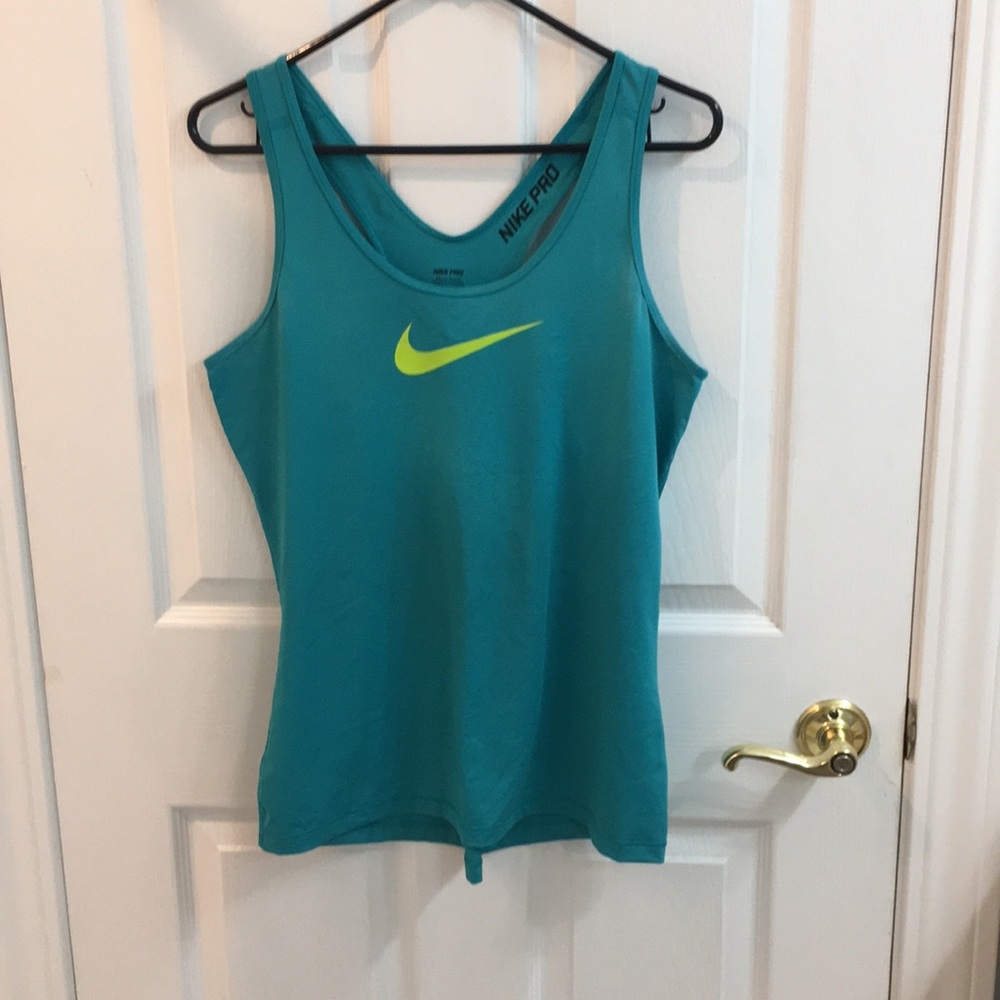 Workout tank top
